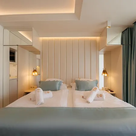 Gold Wave Apartmanhotel Siófok