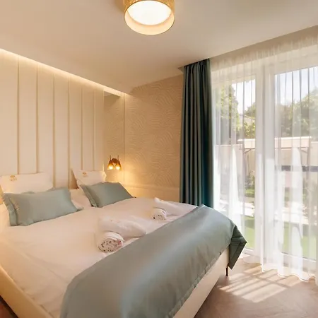 Gold Wave Apartmanhotel Siófok