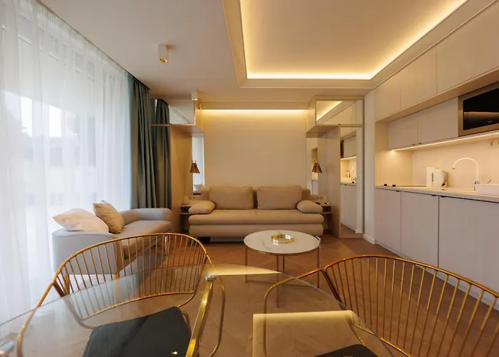 Gold Wave מלון דירות 5*